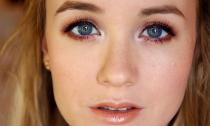Как сделать макияж для серо-голубых глаз Красивый весенний макияж для голубых глаз