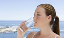 Как правильно пить воду для снижения веса